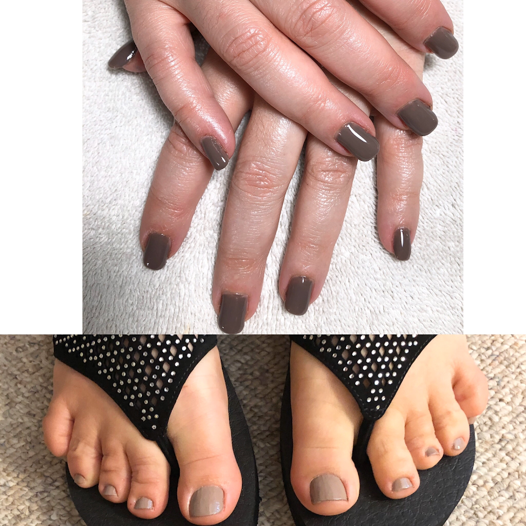 Sunset Nail Studio | 343 Tyendinaga Dr, Southampton, ON N0H 2L0, Canada | Phone: (519) 373-3044