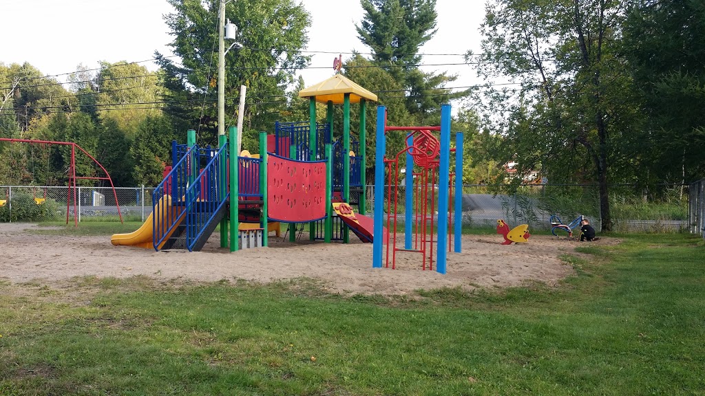 St Anne Des Lacs Park | 695-747 Chemin de Ste Anne des Lacs, Sainte-Anne-des-Lacs, QC J0R 1B0, Canada