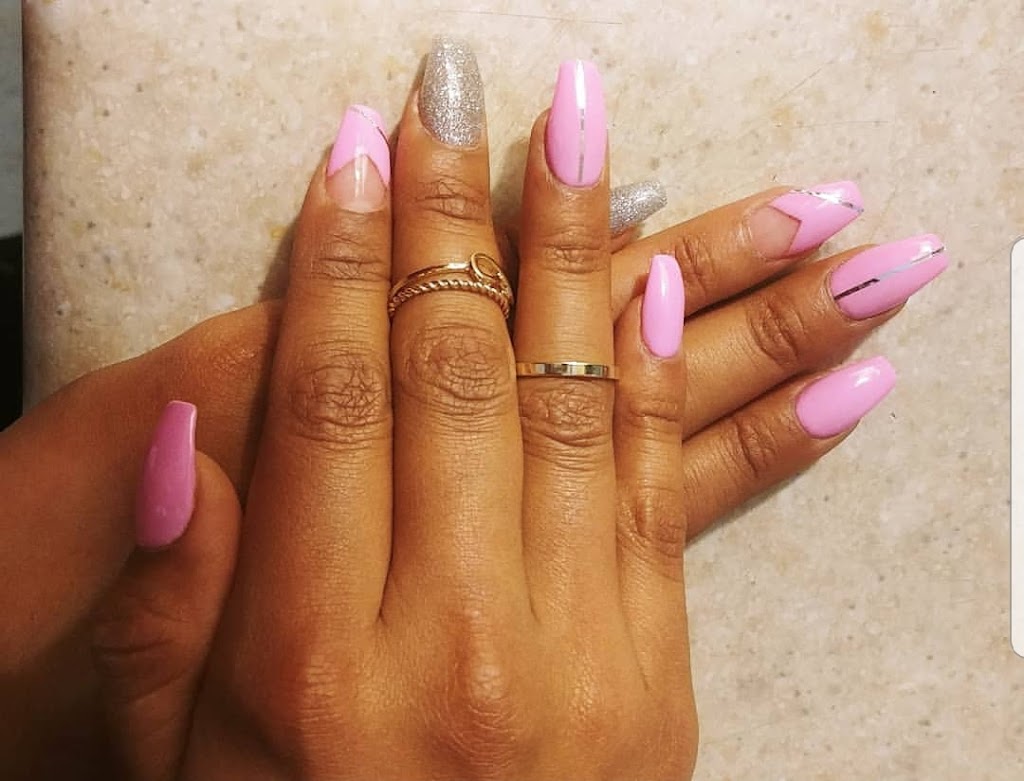 Le Nails | 1400 Ottawa St S, Kitchener, ON N2E 4E2, Canada | Phone: (519) 568-7847