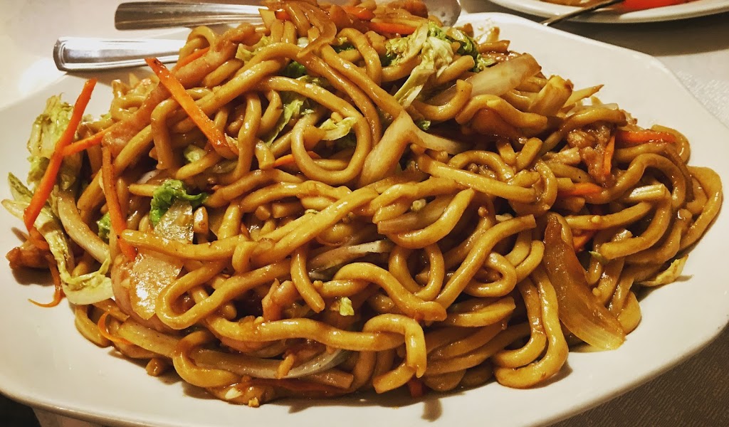 John Wongs Chinese Restaurant | 8413 Elbow Dr SW, Calgary, AB T2V 1K8, Canada | Phone: (403) 259-3853
