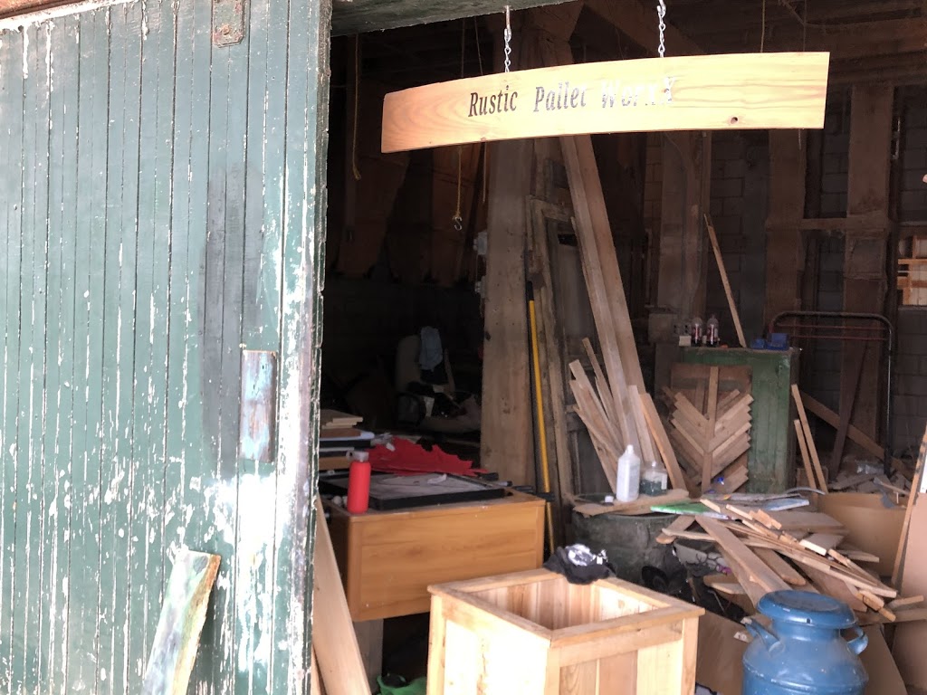 Rustic Pallet WorxX | 50 Ingersoll Rd, Woodstock, ON N4S 2P9, Canada | Phone: (226) 973-8809