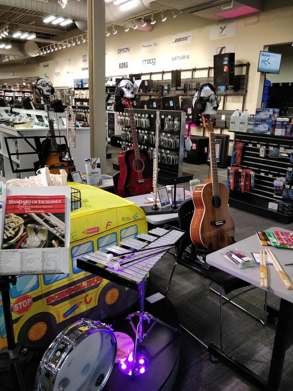Long & McQuade Musical Instruments | 12 Vodden St E, Brampton, ON L6V 1M2, Canada | Phone: (905) 450-4334