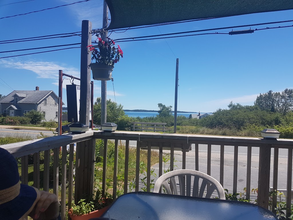 Mos Grill & Dining Room | 6446 Nova Scotia Trunk 3, Western Shore, NS B0J 3M0, Canada | Phone: (902) 627-1053