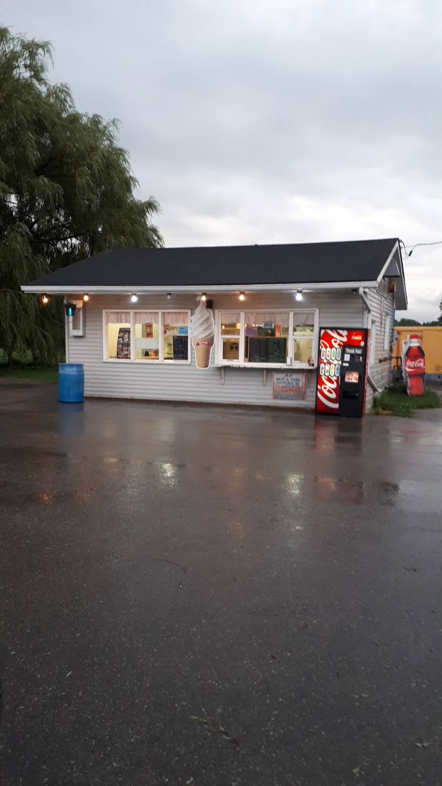 Brant Drive-In | 1597 4, Walkerton, ON N0G 2V0, Canada | Phone: (519) 881-2733