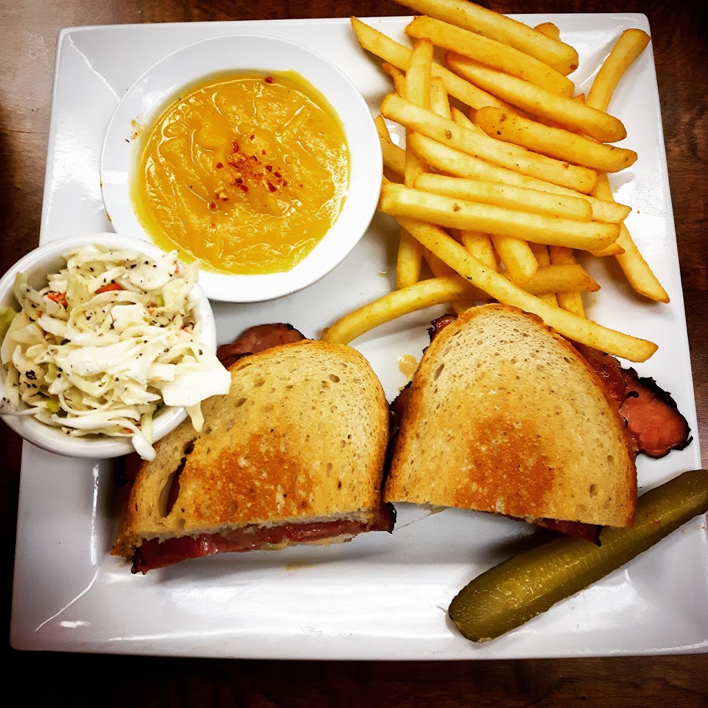Bridge Street Kitchen | 373 Bridge St W, Waterloo, ON N2K 3K3, Canada | Phone: (519) 886-3080