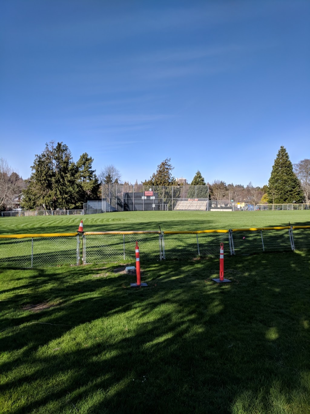 Hollywood Park | Victoria, BC V8S 1G3, Canada