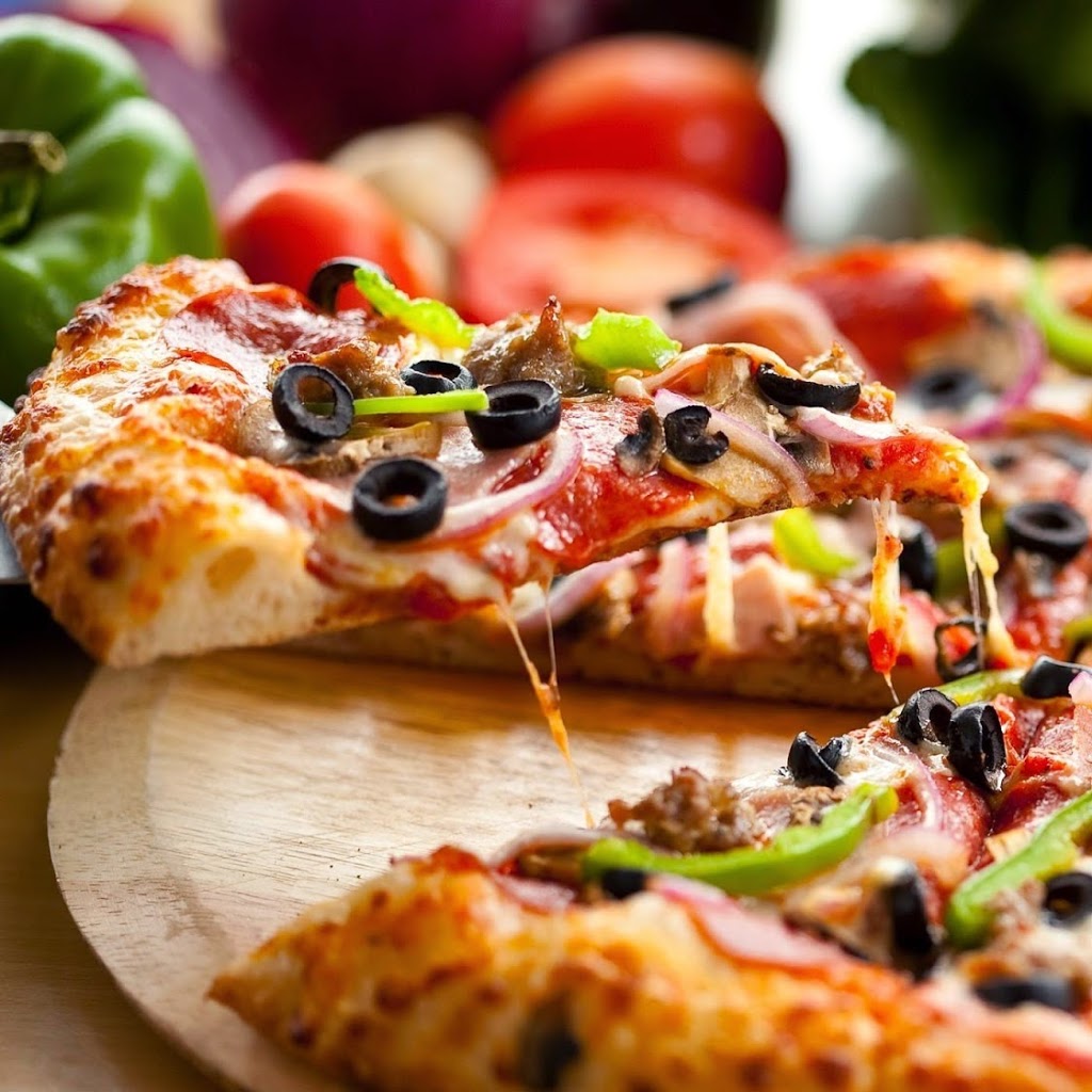 Pizza Palace | 537 Van Kirk Dr #110, Brampton, ON L7A 0P4, Canada | Phone: (905) 840-0440