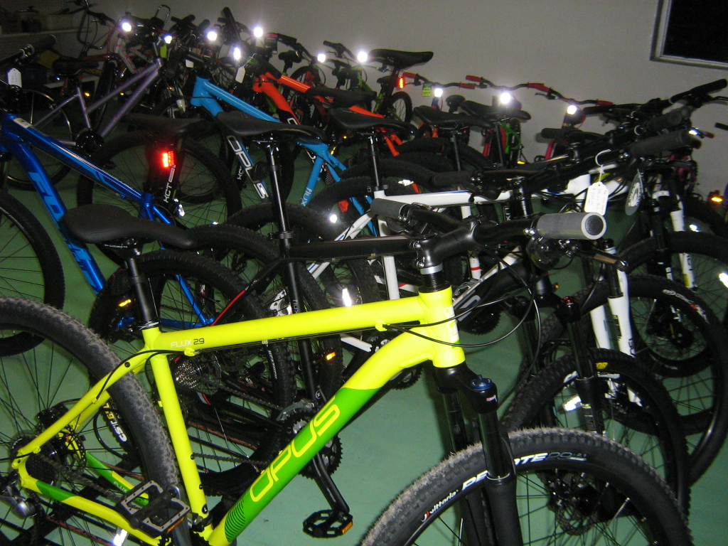 Vettor Small Engine & Bicycle Ltd. | 5032 Whitelaw Rd, Guelph, ON N1H 6J3, Canada | Phone: (519) 836-6441