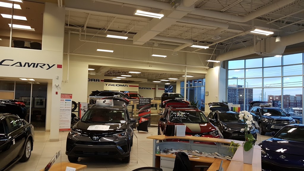 Mendes Toyota | 1811 Bank St, Ottawa, ON K1V 7Z6, Canada | Phone: (855) 217-7051