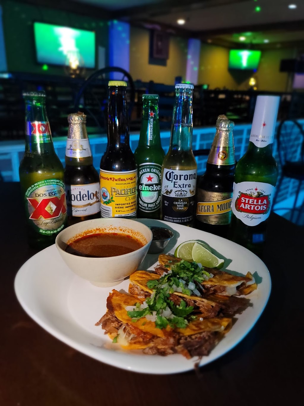 Mojitos Pub | 12411 King George Blvd, Surrey, BC V3V 3K3, Canada | Phone: (778) 223-6936