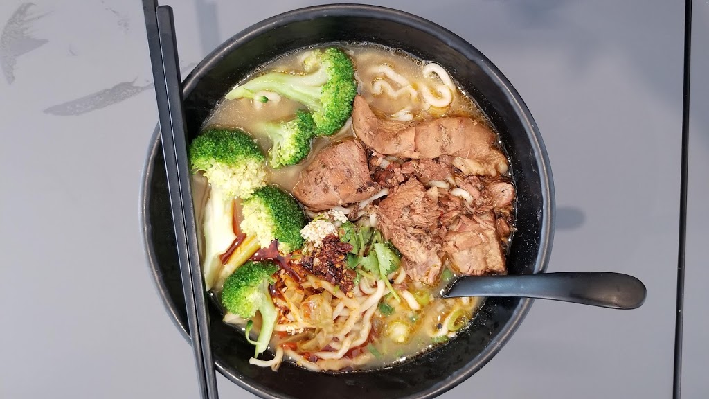 Alfys Noodle House | 840 Waverley St #3B, Winnipeg, MB R3T 5Z7, Canada | Phone: (204) 489-6814
