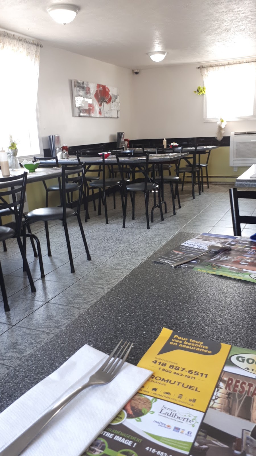 Restaurant LAmical L M | 99 Rue Monseigneur-Bilodeau, Saint-Lazare-de-Bellechasse, QC G0R 3J0, Canada | Phone: (418) 883-2994