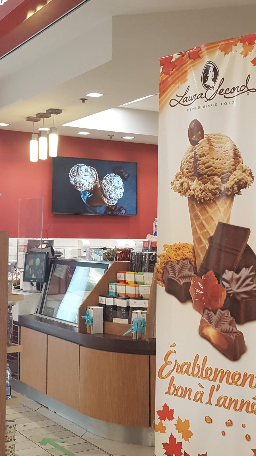 Laura Secord | Place Rosemere, 401 Boul Labelle, Rosemère, QC J7A 3T2, Canada | Phone: (450) 437-3363