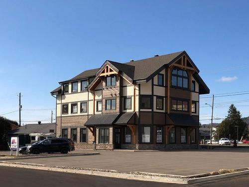 Region Mont Tremblant | 237 Rue de Saint Jovite, Mont-Tremblant, QC J8E 2Z9, Canada | Phone: (819) 429-6464