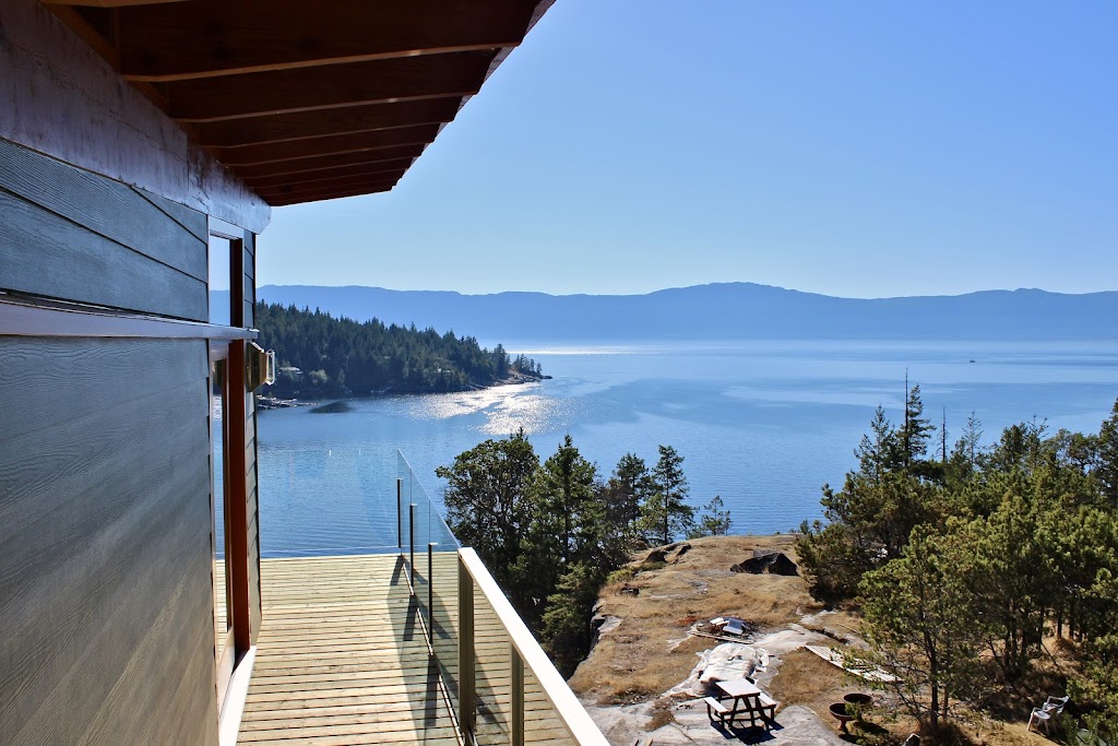 The Quarrybbean Island Vacation | 3060 Nelson Island Shoreline, Madeira Park, BC V0N 2H0, Canada | Phone: (604) 790-0102