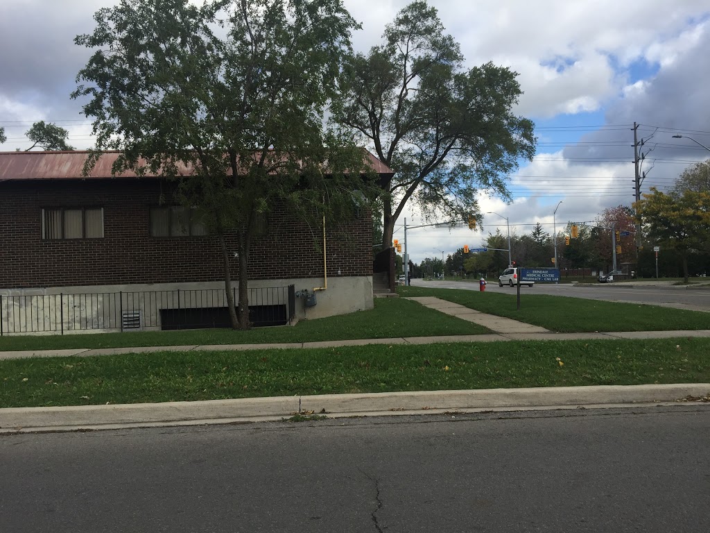 Erindale Medical Centre & Pharmacy | 1101 McBride Ave, Mississauga, ON L5C 1M6, Canada | Phone: (905) 270-4020