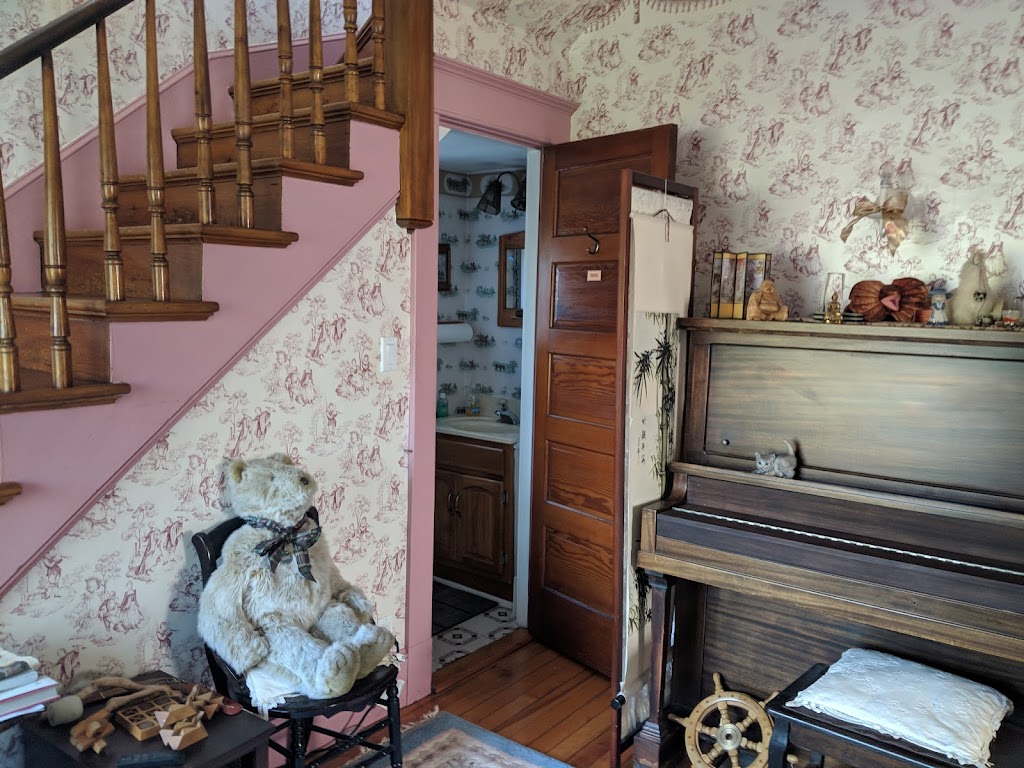 Jubilee Cottage Inn | 13769 NS-6, Wallace, NS B0K 1Y0, Canada | Phone: (902) 257-2432