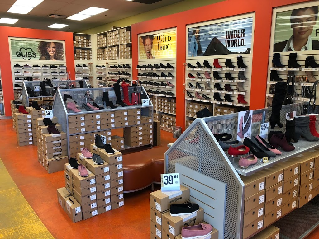Chaussures Yellow | 163 Montée Masson, Mascouche, QC J7K 3B4, Canada | Phone: (450) 474-1672