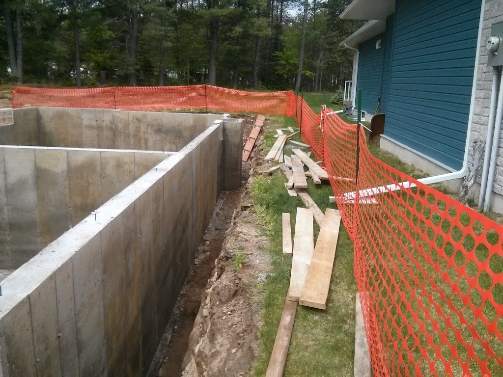 Silver Beach | 1827 Wigamog Rd, Minden, ON K0M 1S0, Canada | Phone: (705) 457-1429