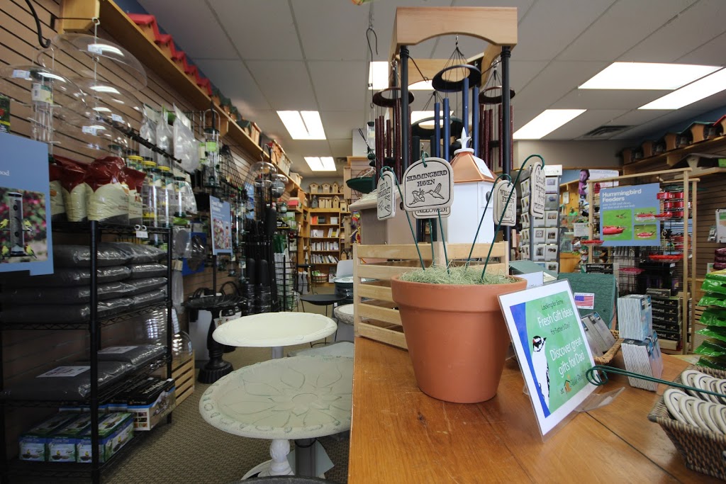 Wild Birds Unlimited | 1500 Bank St, Ottawa, ON K1H 7Z1, Canada | Phone: (613) 521-7333