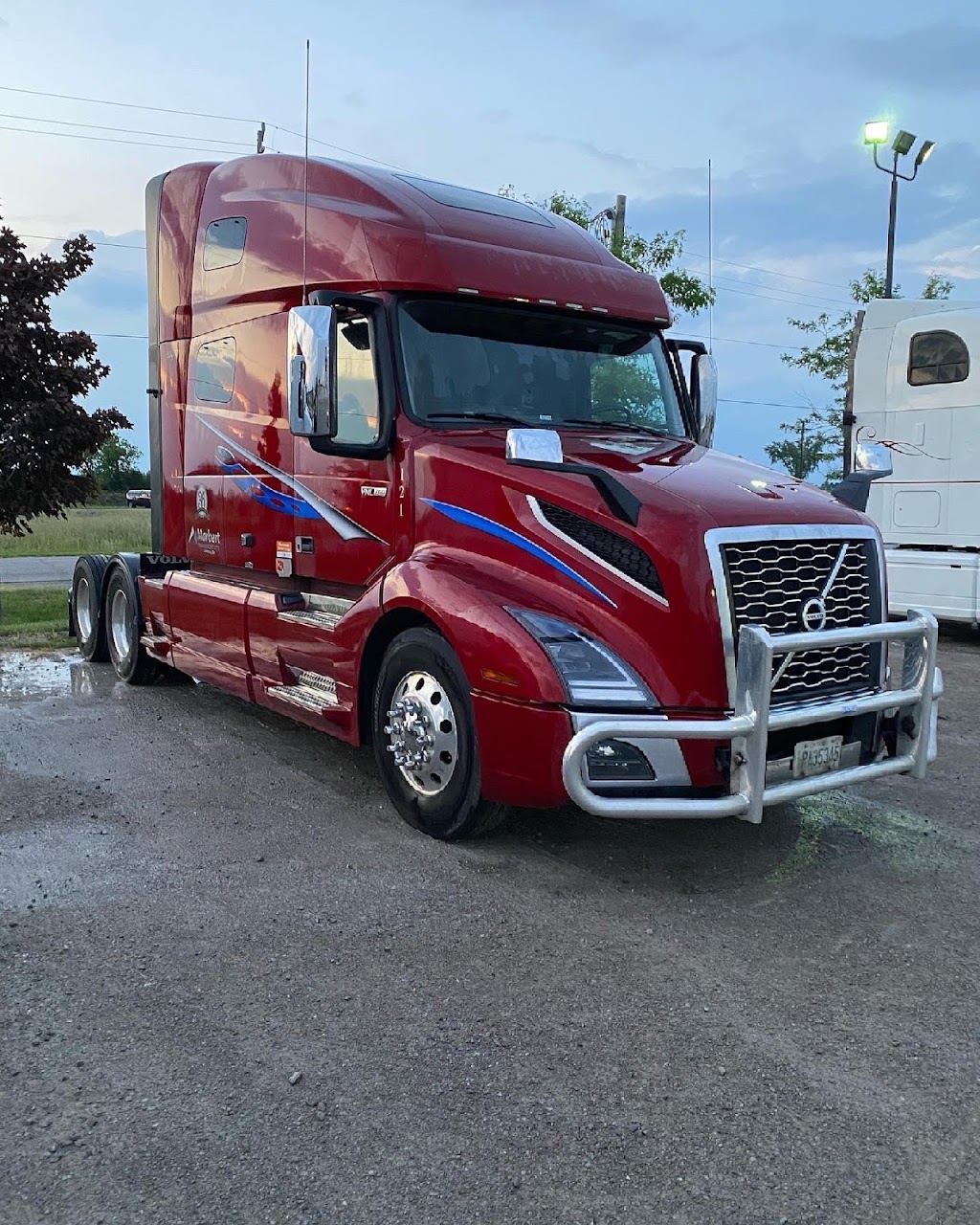 Johnstons Mobile Wash And Window Cleaning | 1 Power Ct, Lindsay, ON K9V 0C6, Canada | Phone: (705) 340-9015