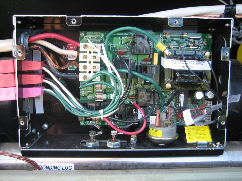 Electrician in Newmarket - The Home Pros | 356 Dorchester St, Newmarket, ON L3Y 8B4, Canada | Phone: (905) 853-3535