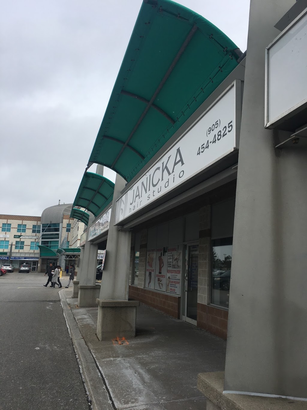 Janicka Hair Studio | 20 Gillingham Dr #612, Brampton, ON L6X 4X7, Canada | Phone: (905) 454-4825