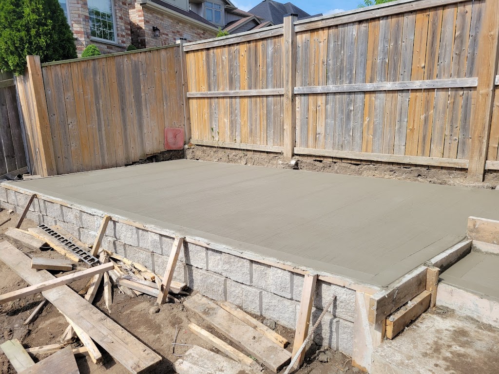 Lindsay Renovation | 63 McGuiness Dr, Brantford, ON N3T 6N5, Canada | Phone: (519) 501-7055