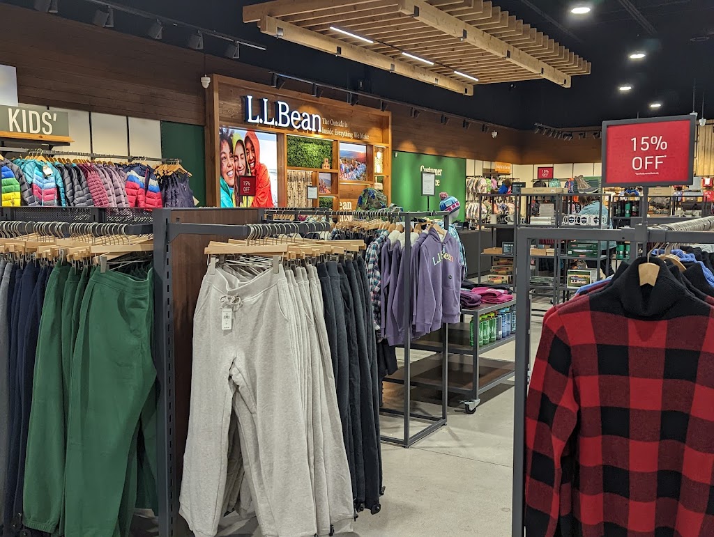 L.L.Bean | 225 The Boardwalk #4, Waterloo, ON N2T 0A6, Canada | Phone: (519) 568-5413