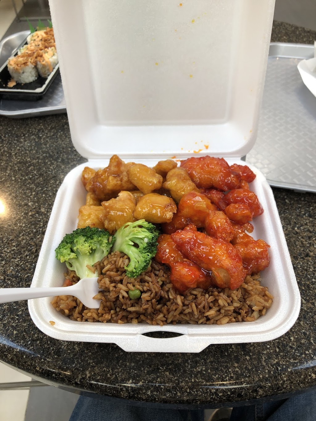 Kung Pao Wok | 27 Mountainview Rd S, Halton Hills, ON L7G 4B1, Canada | Phone: (905) 873-2888