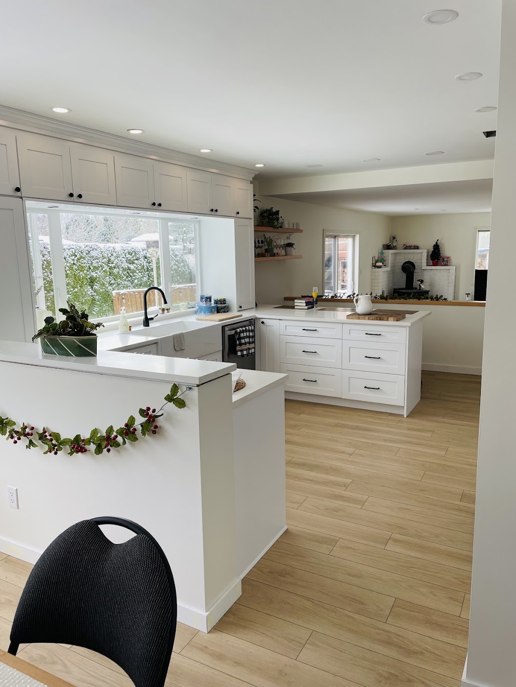 Provincial Cabinets and Flooring | 791 Patrick Pl, Victoria, BC V8Y 2Z3, Canada | Phone: (780) 340-9274