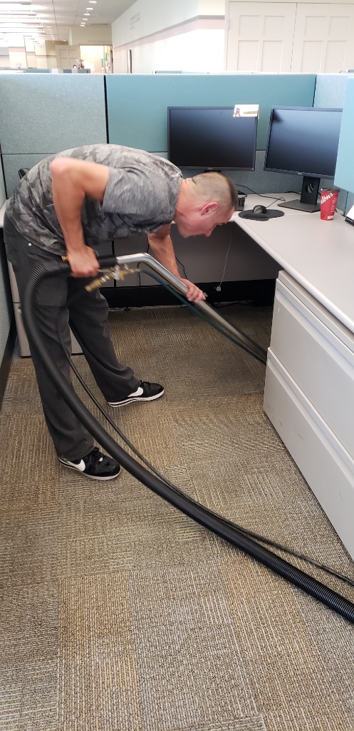 4 seasons carpet cleaning | 111 Colonnade Rd unit 204, Ottawa, ON K2E 7M3, Canada | Phone: (613) 321-3454