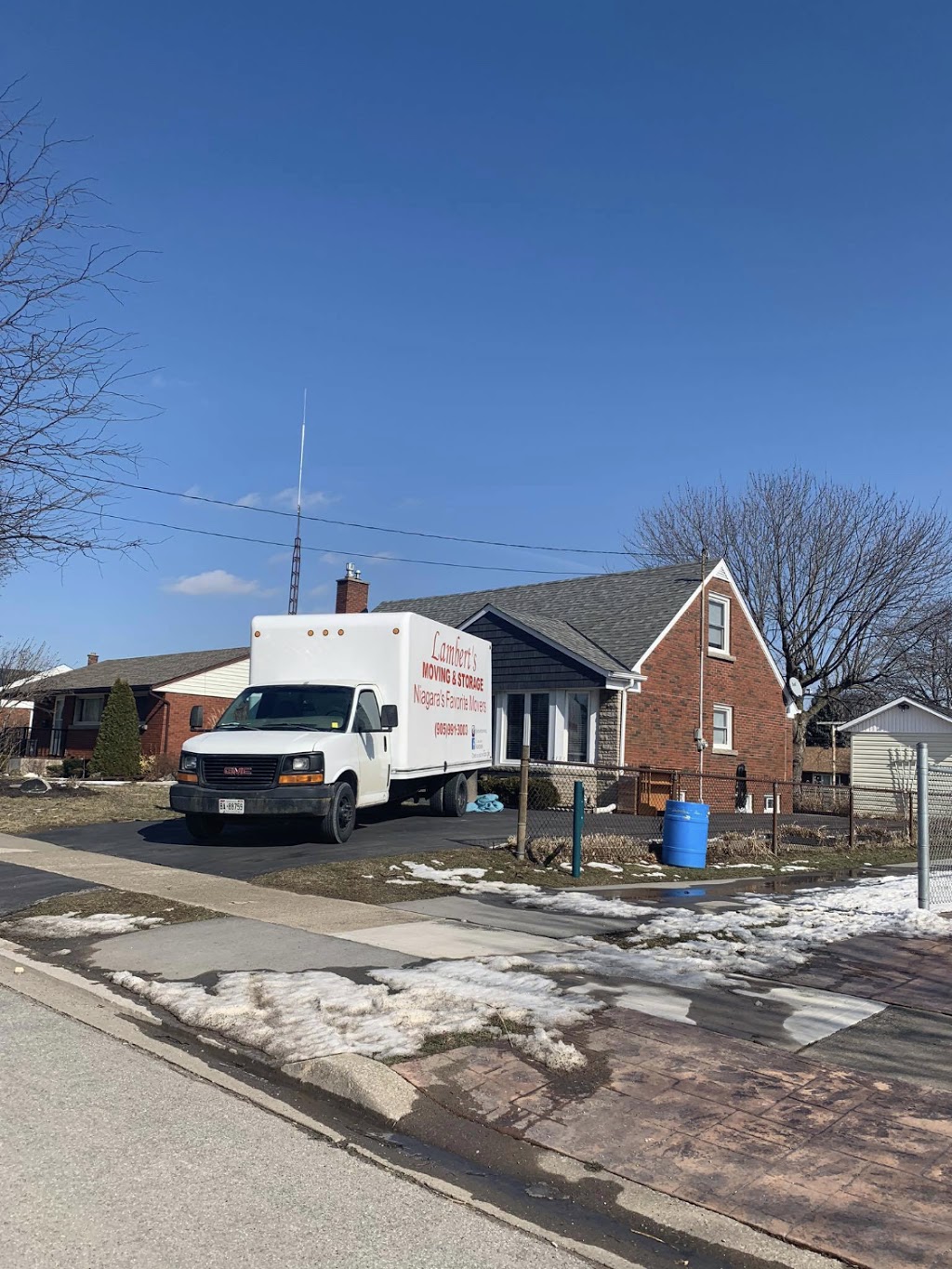 Lamberts Moving | 6326 Montrose Rd, Niagara Falls, ON L2H 1L6, Canada | Phone: (905) 991-3003