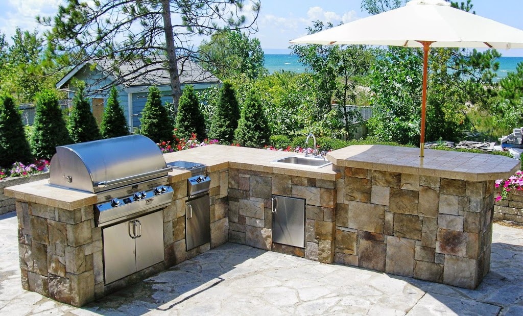 Outdoor Luxury | 95 Cousins Dr, Aurora, ON L4G 1W3, Canada | Phone: (905) 841-3100