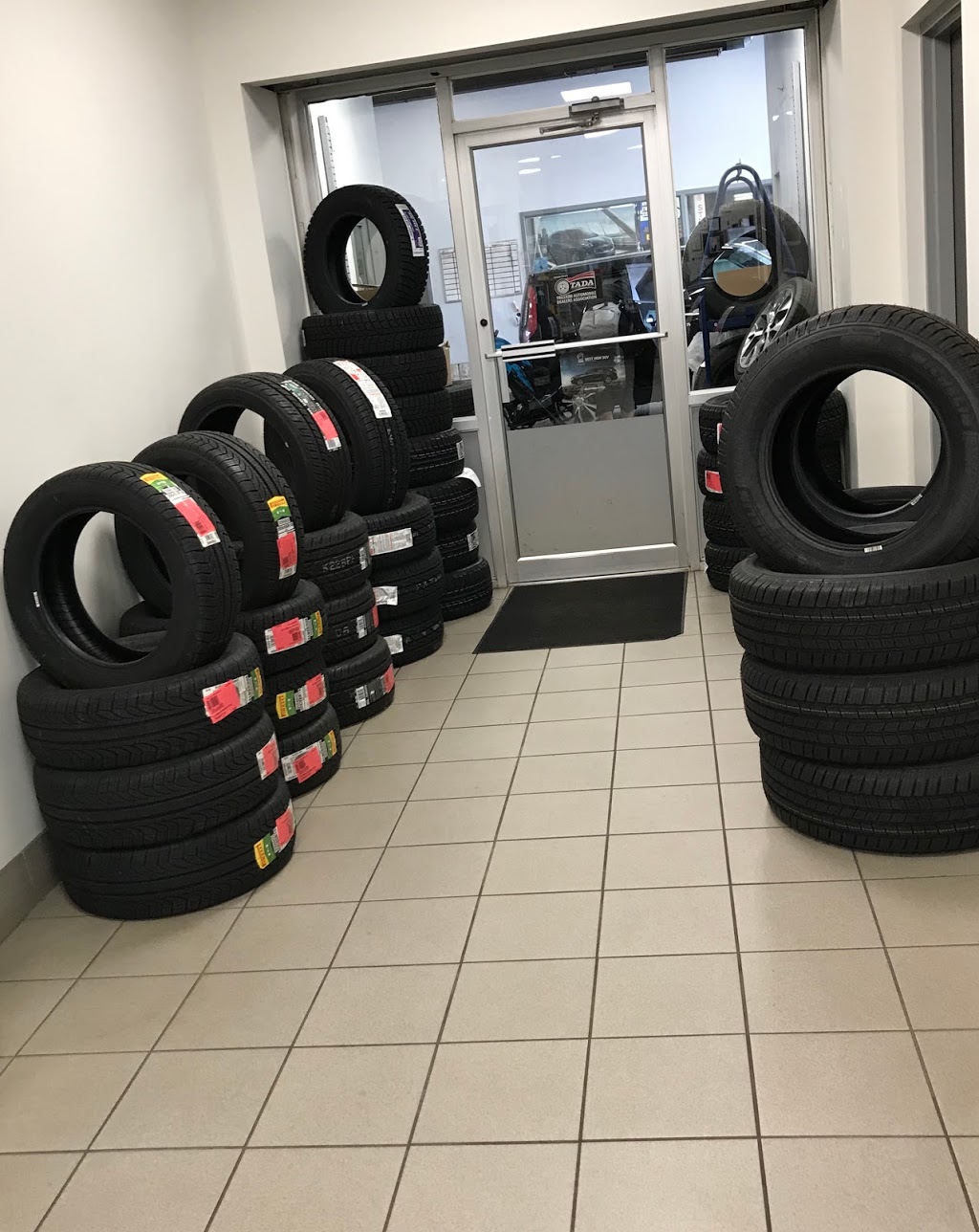 Leggat Kia Burlington | 814 Guelph Line, Burlington, ON L7R 3N6, Canada | Phone: (905) 632-6444