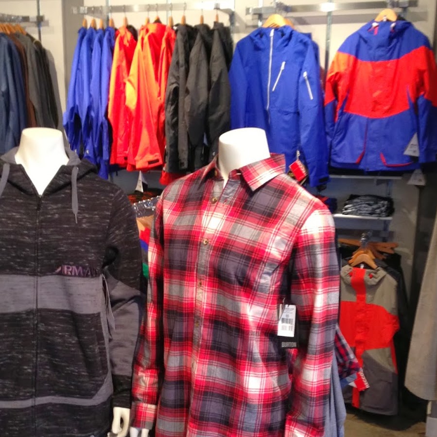 Urban Alpine | 40262 Glenalder Pl, Squamish, BC V8B 0G2, Canada | Phone: (604) 567-4492