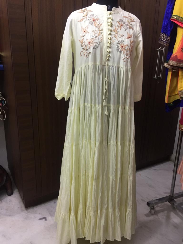 Renu and sarika clothing | 105-3555 Derry Rd E, Mississauga, ON L4T 1B2, Canada | Phone: (647) 402-2881