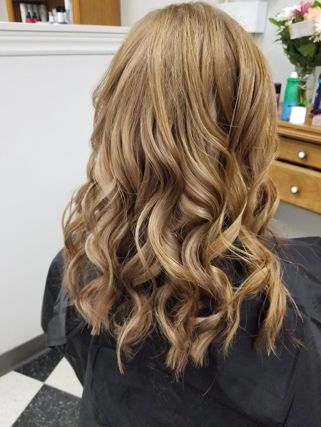 Cut & Dried Family Hairstyling | 1296 Bath Rd, Kingston, ON K7M 4X3, Canada | Phone: (613) 544-2321