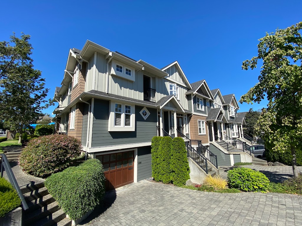 Top Coat Painting | 1822 Serenity Pl, Victoria, BC V8N 6K2, Canada | Phone: (250) 385-0478