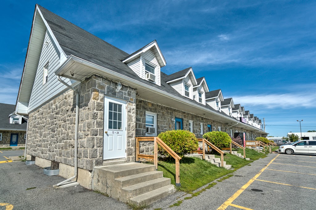 Motel Grande-Ile | 1215 Boulevard Monseigneur-Langlois, Salaberry-de-Valleyfield, QC J6S 1C1, Canada | Phone: (450) 373-9080