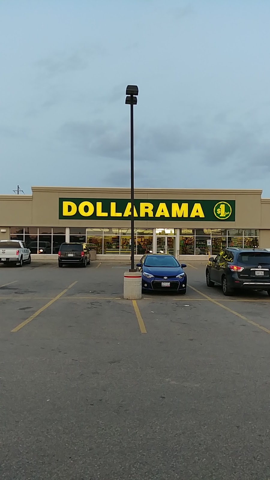 Dollarama | 551 Hespeler Rd, Cambridge, ON N1R 6J3, Canada | Phone: (519) 621-7443