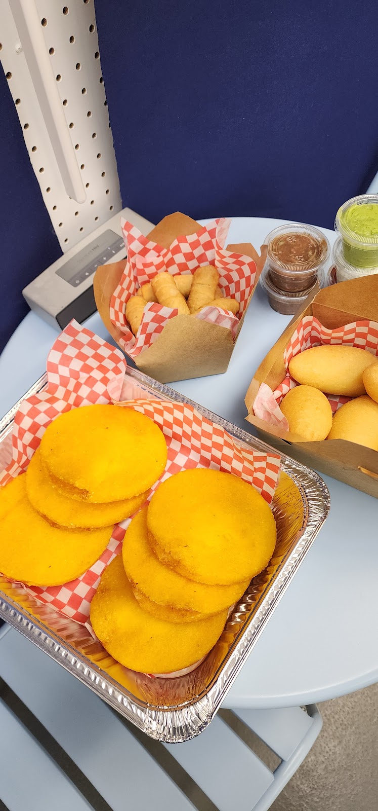La mulata Colombia street food | 8 Westmore Dr, Etobicoke, ON M9V 1C3, Canada | Phone: (647) 879-8595