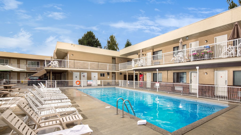 Siesta Suites Kelowna | 3152 Lakeshore Rd, Kelowna, BC V1W 3T1, Canada | Phone: (250) 763-5013