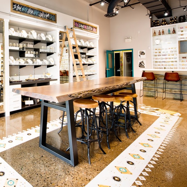 Banglez | 2387 Trafalgar Rd, Oakville, ON L6H 6K7, Canada | Phone: (416) 834-6717