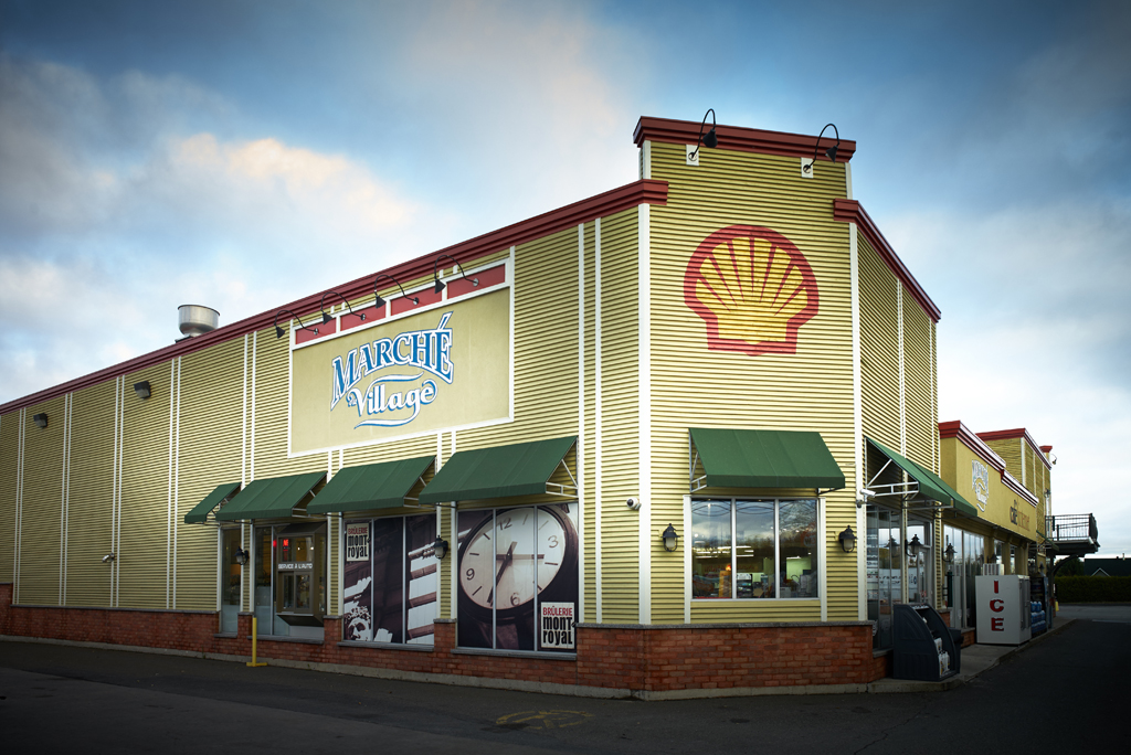 Marché Du Village | 98 QC-235, Ange-Gardien, QC J0E 1E0, Canada | Phone: (450) 293-6115