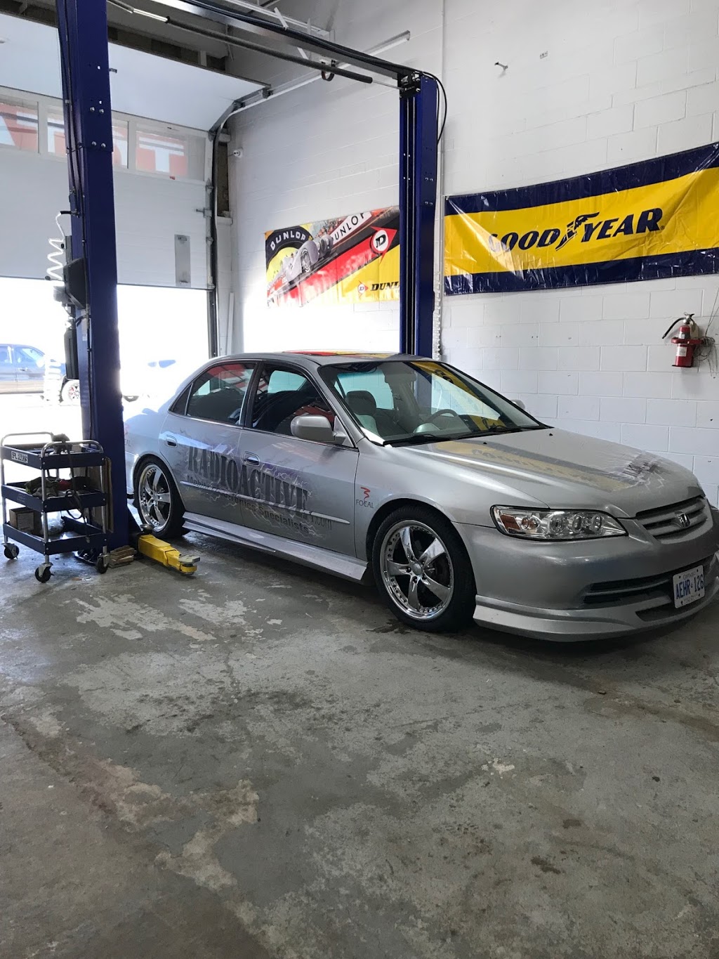 Total Tire inc | 3485 Harvester Rd Unit 4, Burlington, ON L7L 4X1, Canada | Phone: (905) 632-9898