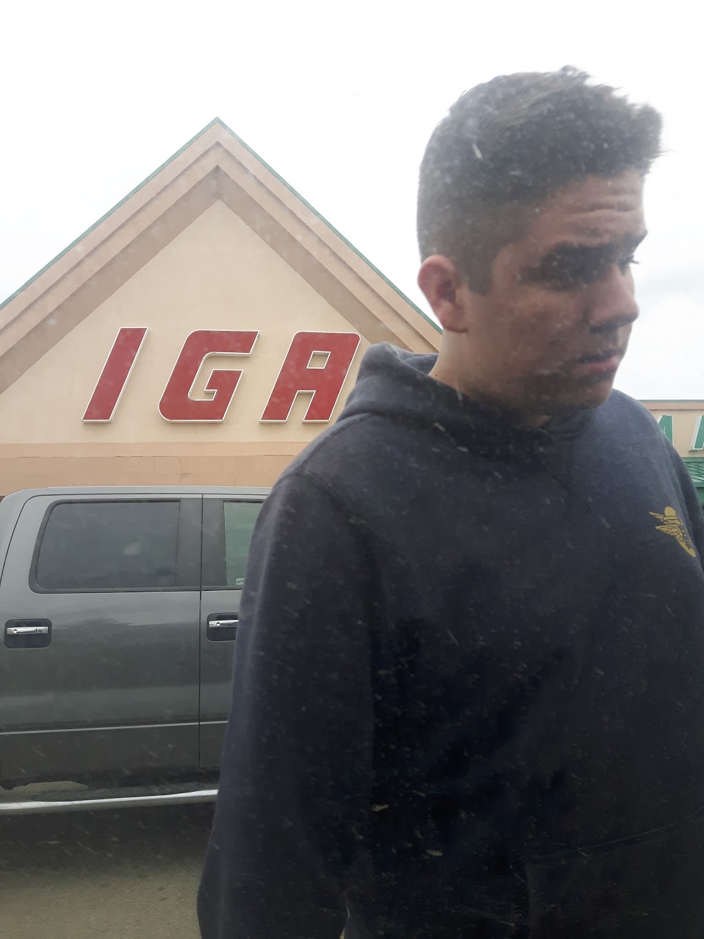 IGA Devon | 51 Superior St, Devon, AB T9G 1K8, Canada | Phone: (780) 987-2626