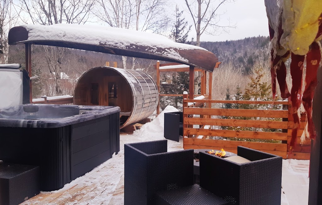 Au Snooze, Micro Spa de la Vallée Pruneau | 435 Chem. de la Vallée, Grandes-Piles, QC G0X 1H0, Canada | Phone: (819) 601-8100