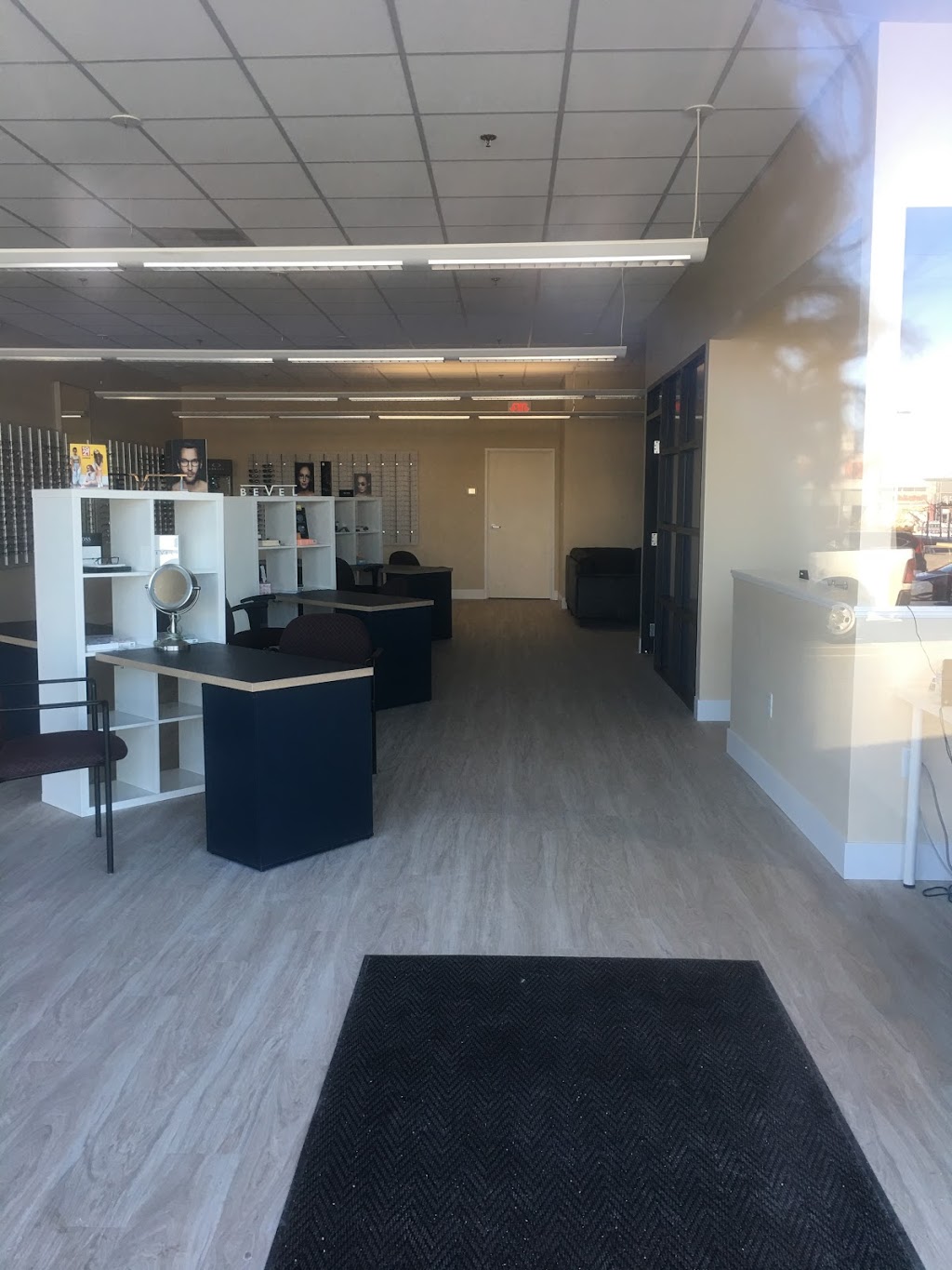Miller Optometry | 4 Pinegrove Rd, Bridgewater, NS B4V 4H5, Canada | Phone: (902) 543-3937