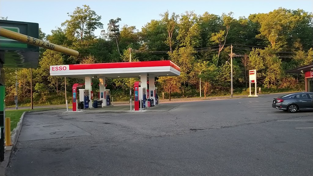 Esso | 300 Bleams Rd, Kitchener, ON N2E 2N1, Canada